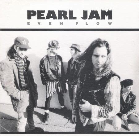 Official Video for "Alive" by Pearl JamListen to Pearl Jam: https://PearlJam.lnk.to/listenYDSubscribe to the official Pearl Jam YouTube channel: https://Pear...